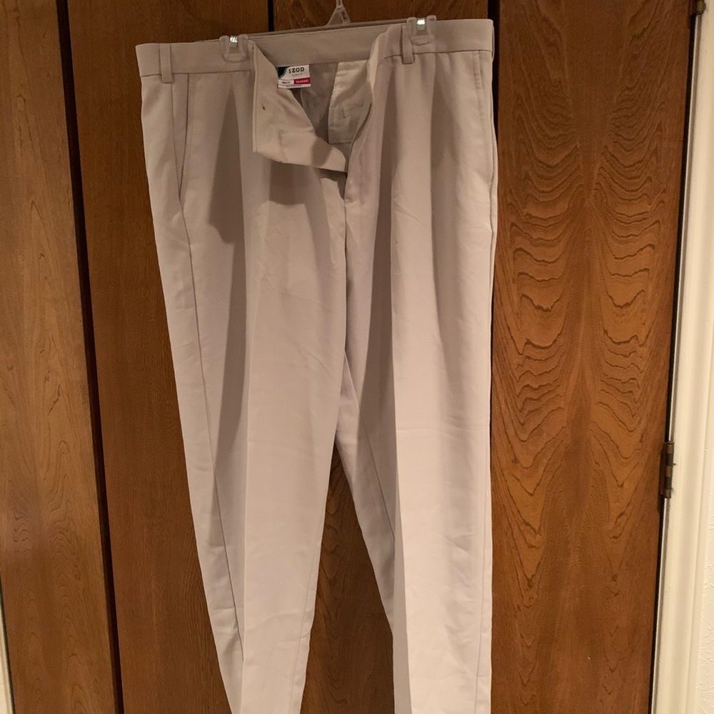 IZOD Men’s Dress Pants Size 40x32